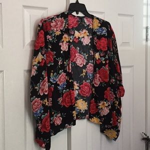 Forever 21 flowered shrug small